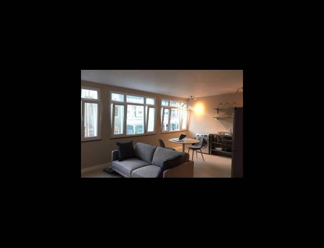 0.5 BEDROOM APARTMENT FOR SALE IN CAPE TOWN CITY CENTRE